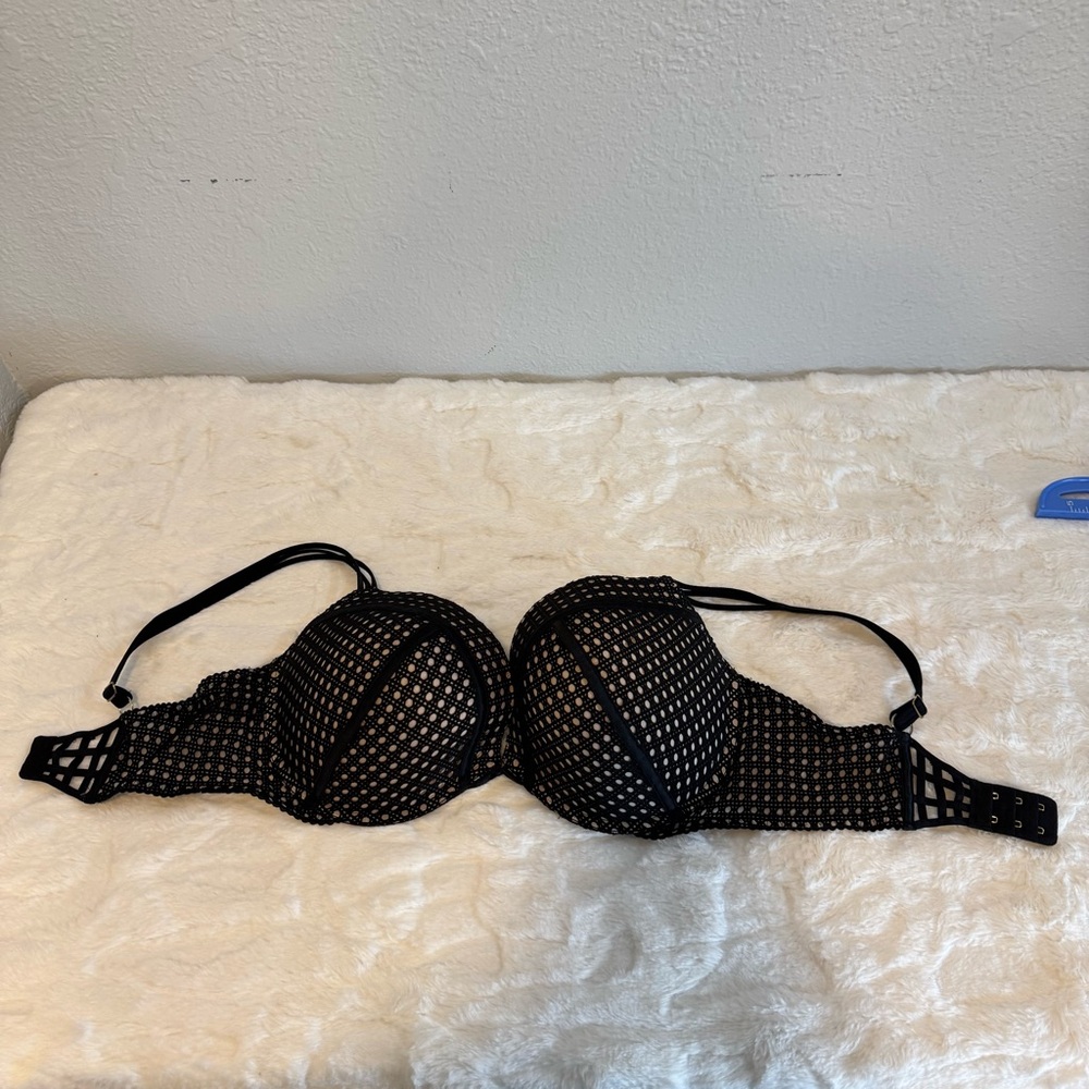 Victoria's Secret Black Mesh Bra‎